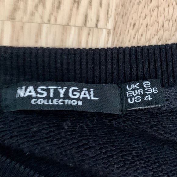 Sleeveless Cropped Nasty Gal Sweater - Picture 2 of 2